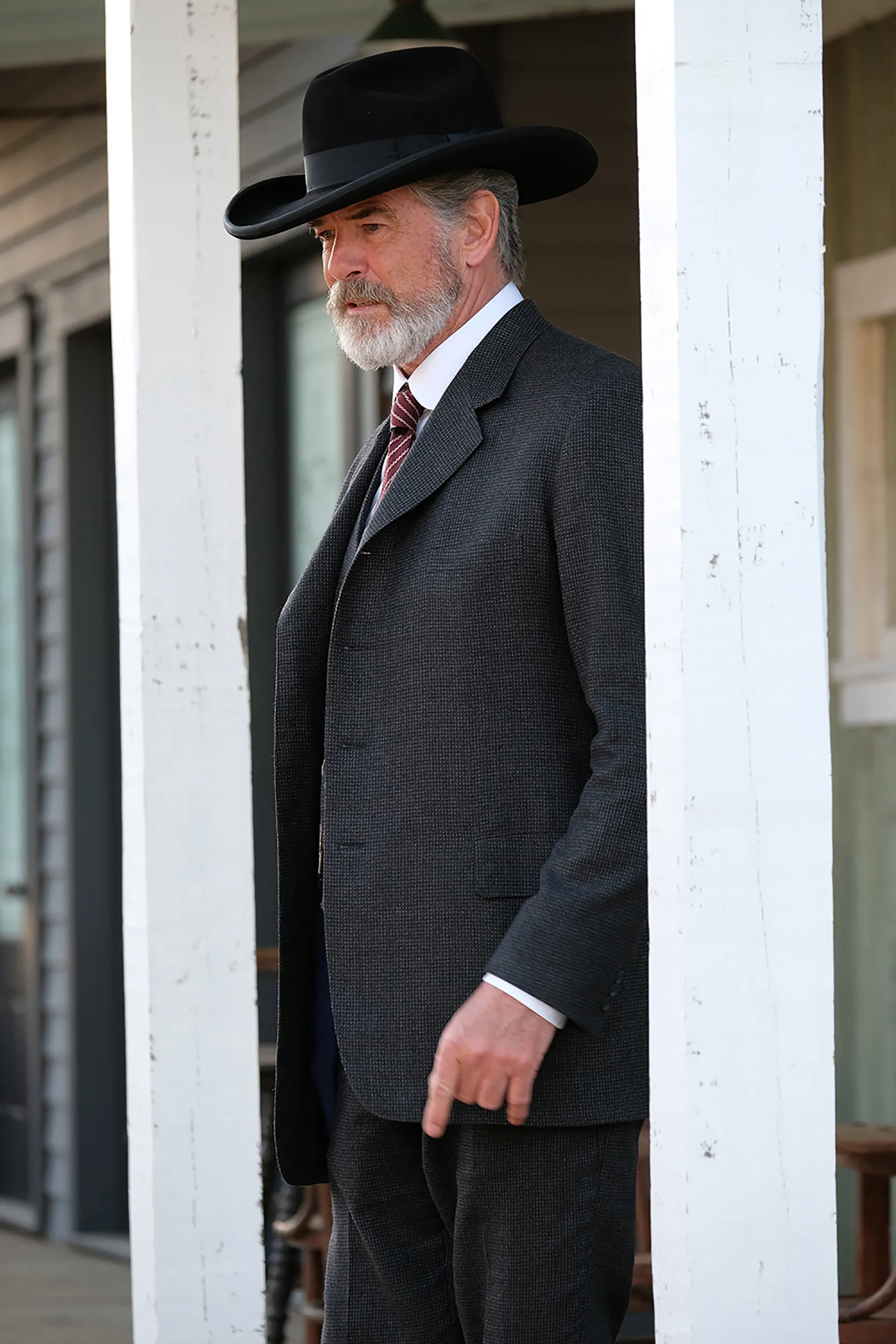 Pierce Brosnan - The Son 2